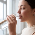 Simak Takaran Air Minum per Hari yang Tepat Berdasarkan Usia. Foto: Ist