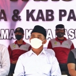 Wakil Wali Kota Pasuruan Adi Wibowo bersama jajaran forkopimda mengikuti zoom meeting serbuan vaksinasi serentak yang diluncurkan oleh Presiden Joko Widodo, Jumat (18/2).