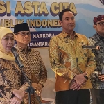 Gubernur Jawa Timur, Khofifah Indar Parawansa, saat memberi sambutan.