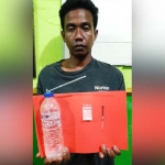 Tersangka S (36) yang ditangkap Unit Reskrim Polsek Tanah Merah.