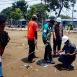 PCM Pasar Benpas. Sebanyak 222 pedagang eks Alun-alun yang bertahan di area "pengungsian" lega. PUPR akhirnya mengabulkan permohonan pembangunan kios mereka yang kobong 2017 silam. foto: YUDI EP/ BANGSAONLINE