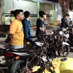 Delapan unit sepeda motor yang disita saat operasi tadi malam.