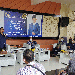 Anggota DPRD Kabupaten Pasuruan, Joko Cahyono, saat menghadiri agenda reses Anggota DPR RI Dapil Jatim dari Fraksi NasDem, Aminurokhman. Foto: SUPARDI/ BANGSAONLINE