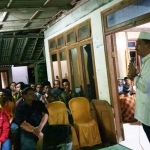 Gus Syaf saat memberikan sambutan dalam acara pengajian di rumah orangtuanya, Plandaan, Jombang.