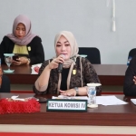 Ketua Komisi IV DPRD Tuban, Hj Tri Astutik saat hearing.