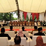 Para PPS se-Kabupaten Pasuruan saat diambil sumpah oleh ketua KPU.