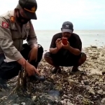 Kapolsek Klampis AKP Bidarudin saat melakukan pengecekan langsung ke lapangan, Senin (14/12/2020) sekitar pukul 11.00 WIB. (foto: ist)