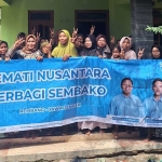 Baksos bagi-bagi sembako yang dilakukan Gemati Nusantara di Desa Kalipang, Rembang.