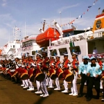 Prosesi pembukaan seminar nasional tol laut di Pelabuhan Tanjung Perak.