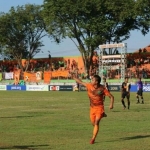 Pertandingan Persekabpas vs Persid Jember dalam babak awal Piala Indonesia 2018 di Stadion Pogar, Bangil, Senin (14/5)