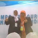 BERJUANG: Karyati Vederubun, saat testimoni di Simposium Guru dan Tenaga Kependidikan, di Jakarta, kemarin (23/11). foto: detik.com
