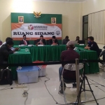 Ruang Sidang Bawaslu Kota Surabaya. (foto: ist).