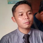 Kuasa hukum Robby, Eko Sutrisno, S.H. saat diwawancarai.