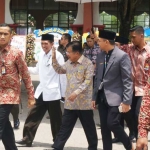 Wakil Presiden Jusuf Kalla saat tiba di acara ASEAN Youth Interfaith Camp (AYIC) di Islamic Center Universitas Pesantren Tinggi Darul 
