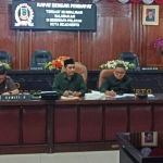 Komisi II DPRD Kota Mojokerto dalam RDP bersama DPUPR. foto: YUDI EP/ BANGSAONLINE