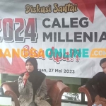 Intan Balqis Khumairoh atau yang akrab disapa Ning Bilqis saat bertemu dengan milenial di Bangil, Kabupaten Pasuruan. Foto: AHMAD FUAD/BANGSAONLINE