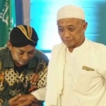 KH. Abdul Nasir Badrus (baju putih) Ketua Rais Syuriah PCNU Kabupaten Kediri Terpilih dan KH Muhammad Makmun, Ketua Tanfidziah PCNU Kabupaten Kediri. Foto: Ist