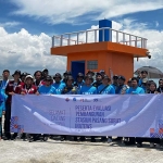 Peserta evaluasi pembangunan stasiun pasang surut inatews oleh mahasiswa dari beberapa kampus Jawa Timur.