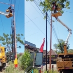 Petugas DPU CKPP Kabupaten Banyuwangi rutin melakukan perawatan lampu penerangan jalan umum (LPJU) agar berfungsi dengan baik.