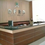 Suasana dalam Gedung DPRD Kota Malang yang sepi.