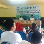 Ketua PW DMI Jatim KH. Mohammad Roziqi memberikan arahan kepada pengurus baru DMI Kabupaten Bangkalan, di Aula Masjid Agung Bangkalan.
