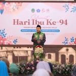 Wali Kota Pasuruan, Saifullah Yusuf atau yang akrab disapa Gus Ipul, saat memberi sambutan ketika peringatan Hari Ibu tahun ini.