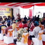 Launching Kampung Tangguh Semeru di Balai Desa Sekaran, Kecamatan Kayen Kidul, Kabupaten Kediri, sekaligus sosialisasi dan edukasi cara menggelar hajatan baik pernikahan maupun khitanan di tengah pandemi. foto: MUJI HARJITA/ BANGSAONLINE