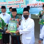 Suasana saat penyerahan beasiswa di Lembaga Pendidikan Ma