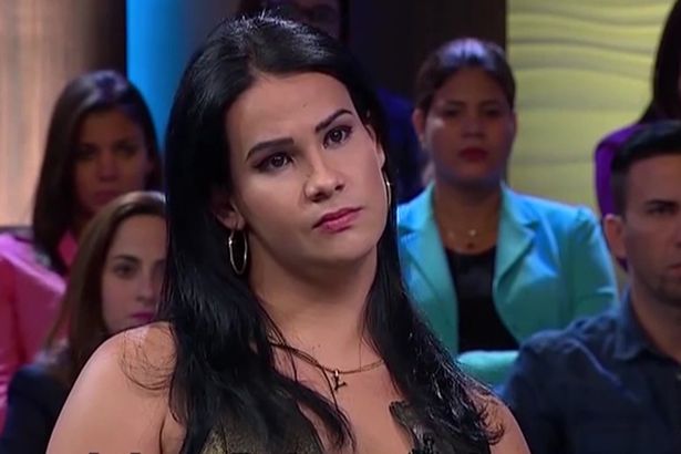 Jennifer, yang ke mana-mana masih membawa 