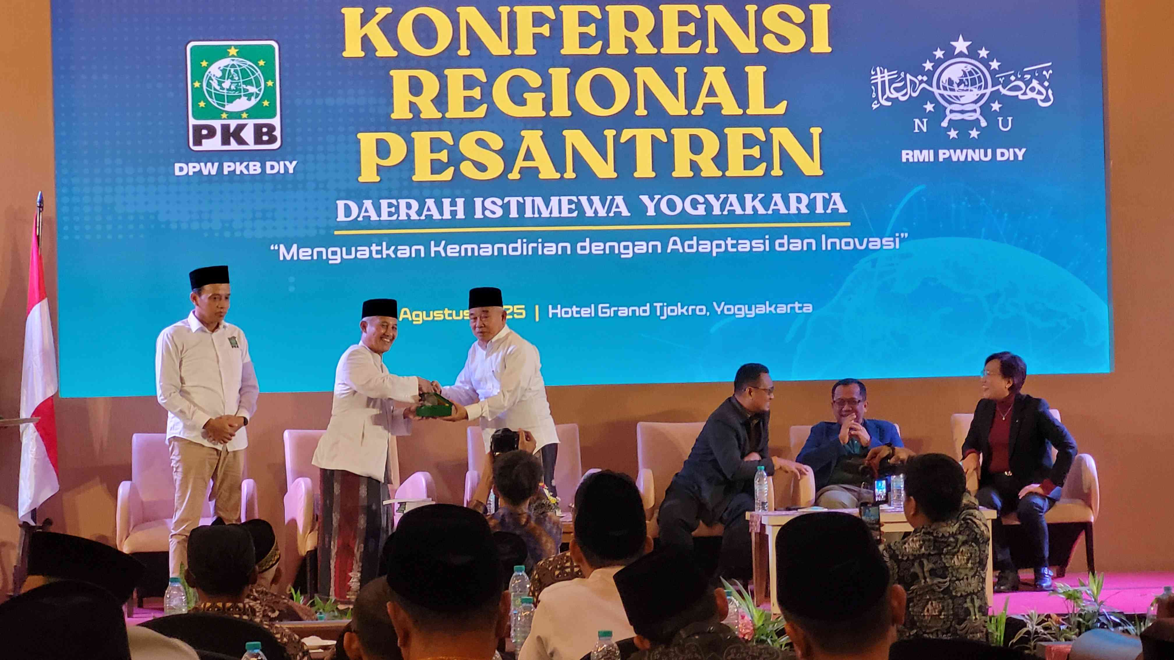 Rais Syuriah PWNU DIY Yogyakarta KH Mas