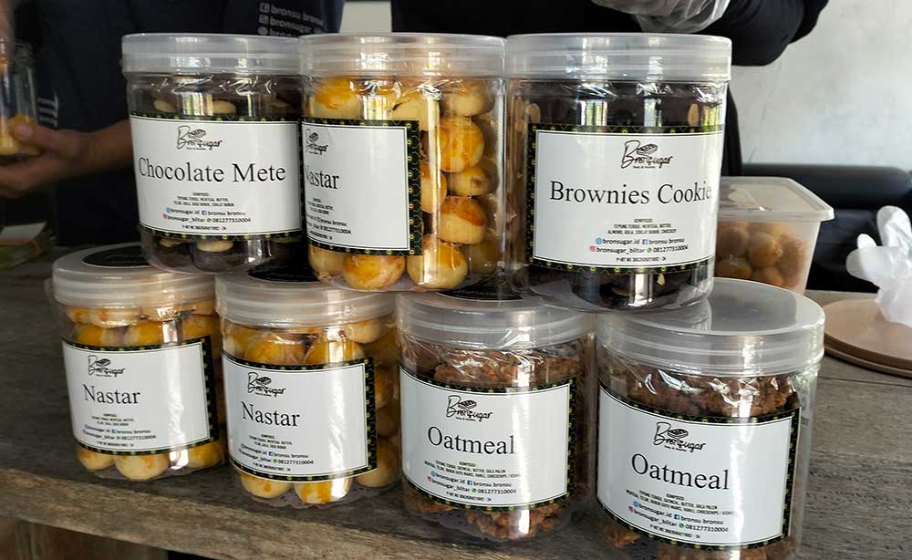 Beragam kue kering produksi Brown Sugar.
