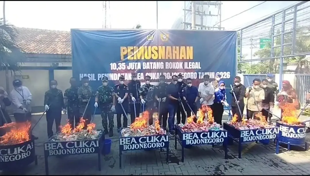 Pemusnahan rokok ilegal oleh Bea Cukai Bojonegoro 