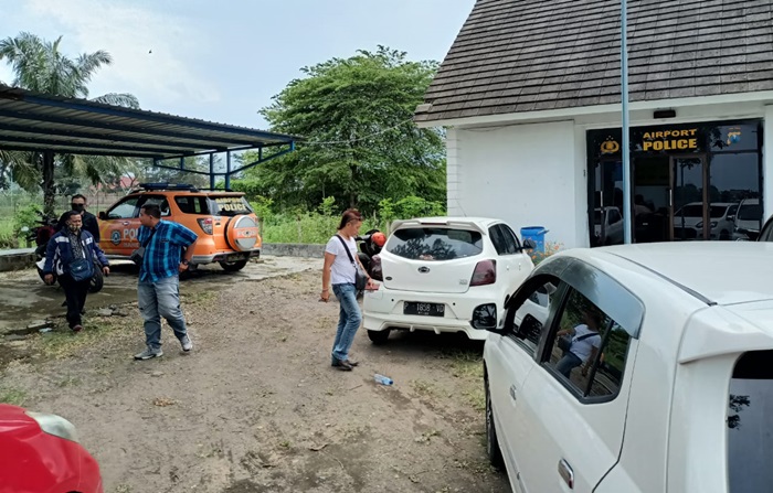 Korban saat bernegosiasi di Mapolsek Rogojampi.