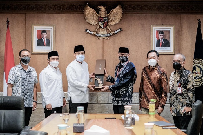 Wali Kota Pasuruan Gus Ipul dan Wawali Mas Adi beserta jajaran pejabat Kota Pasuruan saat mengunjungi Kemenparekraf.