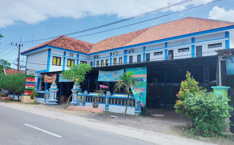 Puskesmas Robatal yang ditutup selama seminggu ke depan.