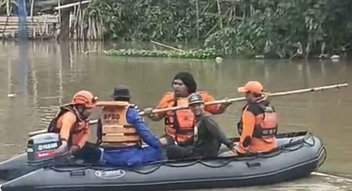 Polres Gresik Terjunkan Tim Pencari Perempuan yang Diduga Bunuh Diri di Sungai Brantas