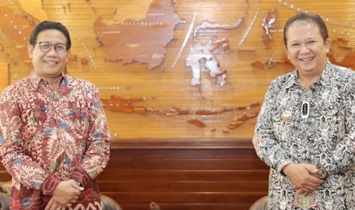 Bupati Jember Hendy Siswanto bersama Mendes PDTT Abdul Halim Iskandar.