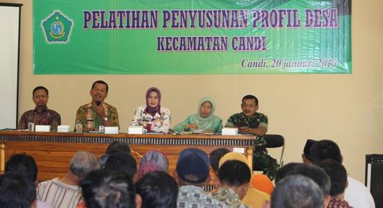 Pelatihan penyusunan profil desa di Kecamatan Candi Sidoarjo. (Khumaidi/BangsaOnline)