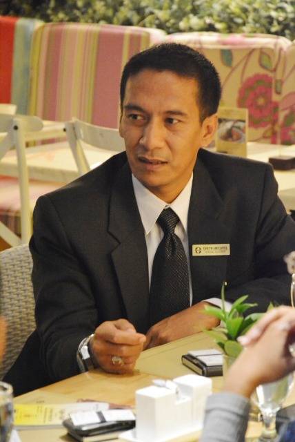 Ofetri Bechtel, GM Garden Palace Hotel Surabaya yang termuda.  