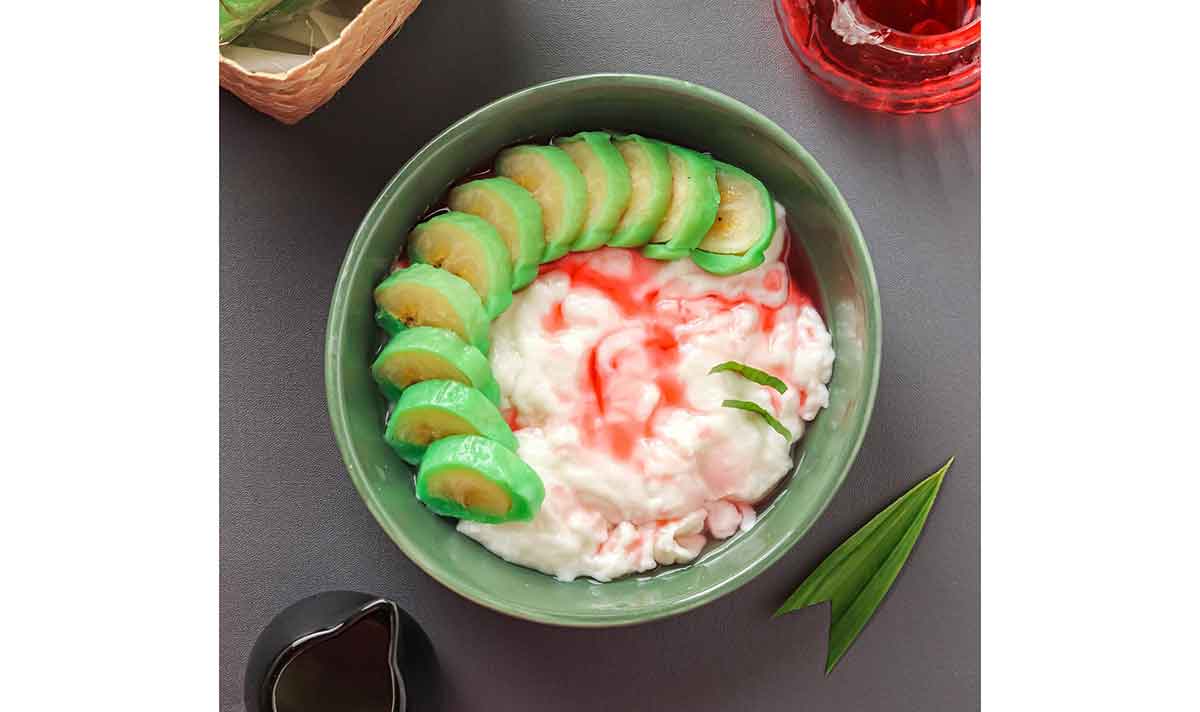Segarnya Es Pisang Ijo, Takjil Khas Makassar yang Cocok untuk Buka Puasa
