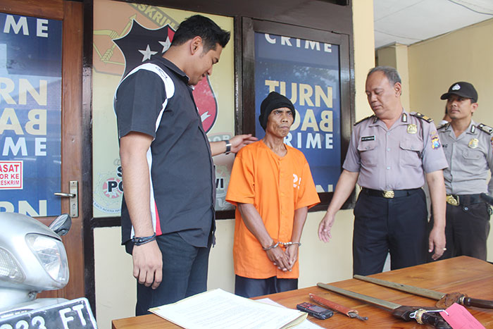 Pelaku saat dirilis Polres Ngawi.