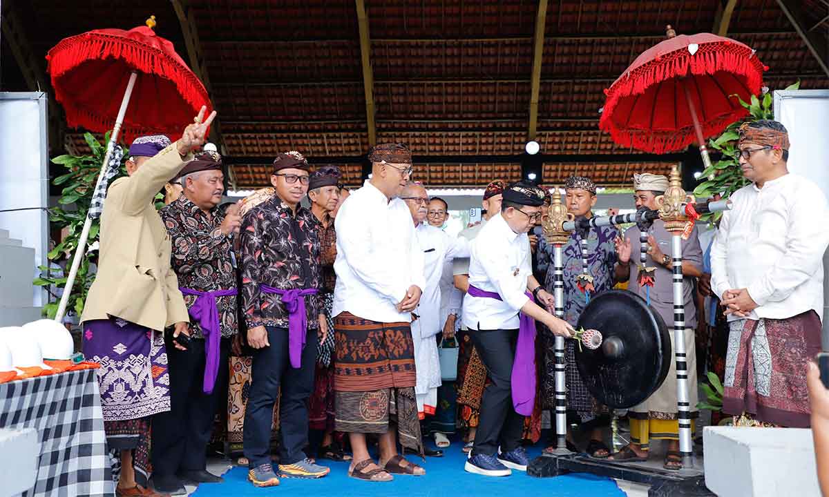 Pesan Adhy Karyono saat Ground Breaking Gedung Sekretariat Bersama Kelembagaan Hindu Jatim