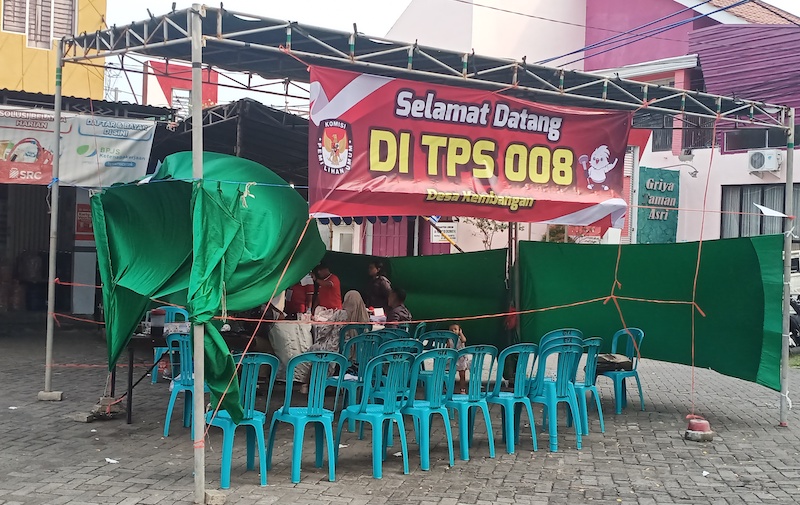TPS 008 Desa Kembangan, Kecamatan Kebomas, di mana kotak kosong menang telak. Foto: SYUHUD/ BANGSAONLINE