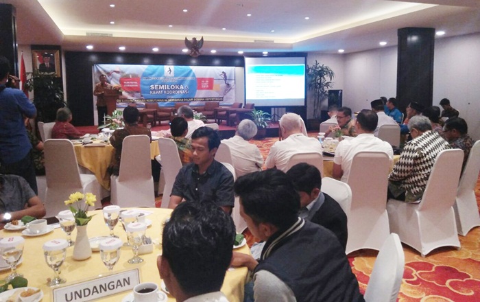 Semiloka tata niaga garam yang diadakan Himpunan Masyarakat Petambak Garam (HMPG) Jawa Timur.