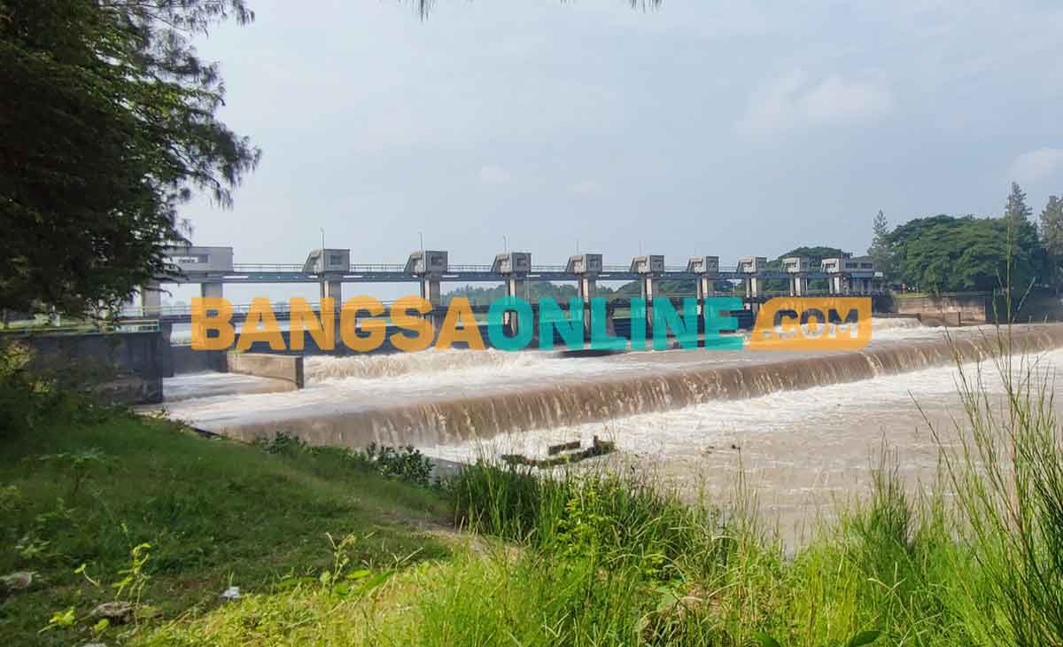 Bendungan Gerak Watu Turi. Foto: MUJI HARJITA/BANGSAONLINE