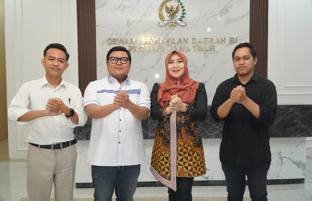Anggota DPD RI Provinsi Jawa Timur, Dr. Lia Istifhama, saat menerima kunjungan Dewan Pengurus Pusat (DPP) Pemuda Parlemen Indonesia, Minggu (8/3/2026).