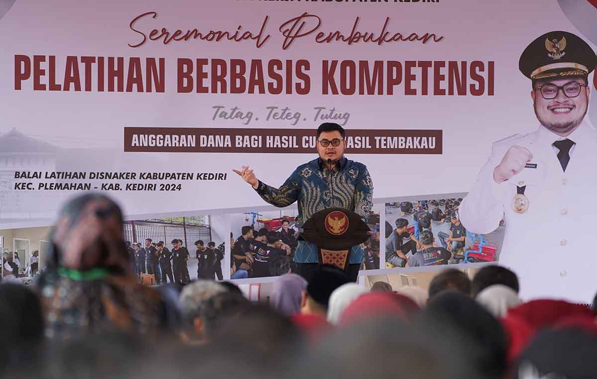 Bupati Kediri, Hanindhito Himawan Pramana, saat memberi sambutan. Foto: Ist