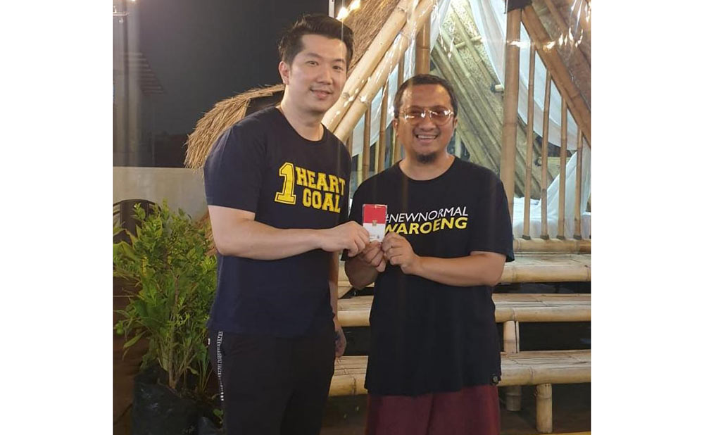 CEO Lotus Archi, Rudy Suhendra, bersama Pendiri PPPA Darrul Qur