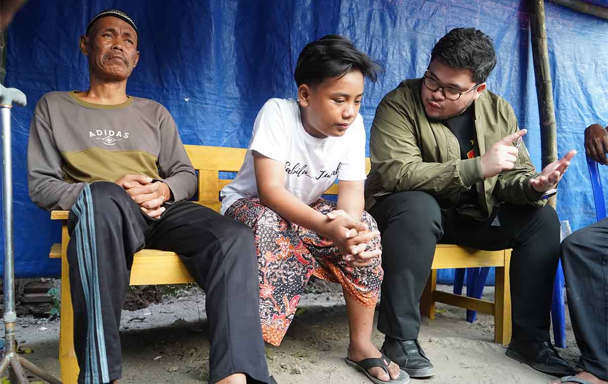 Bupati Kediri Bantu Pendidikan Adit, Anak yang Rawat Kedua Orang Tuanya