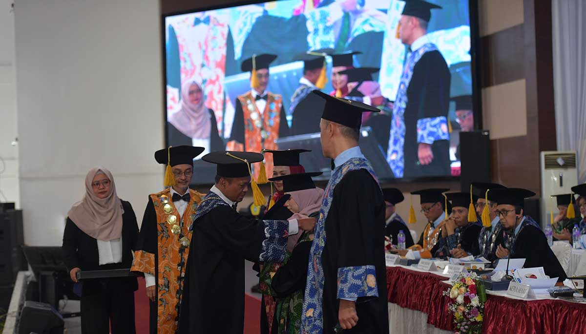Pengukuhan Guru Besar UTM.